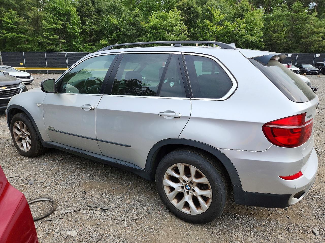 2013 BMW X5 xDrive35I - zdjęcie 2