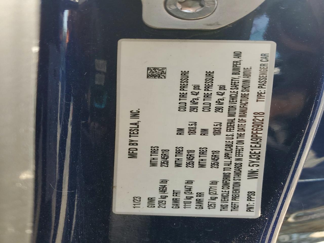 2023 Tesla Model 3 - zdjęcie 13