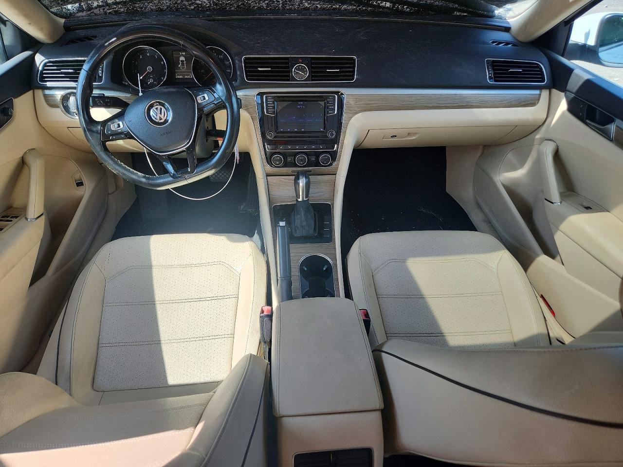 2016 Volkswagen Passat - zdjęcie 8