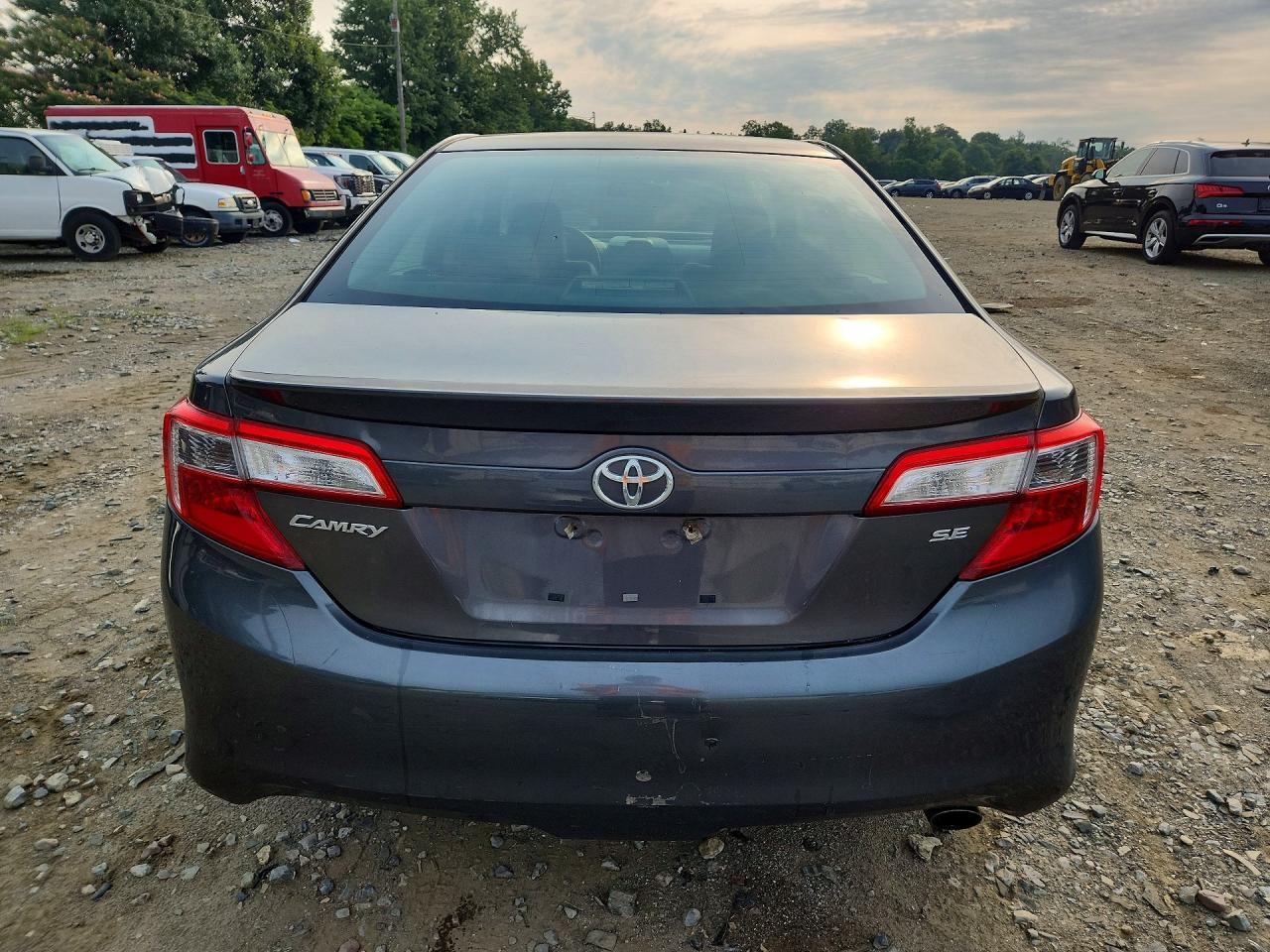 2013 Toyota Camry Se - zdjęcie 6