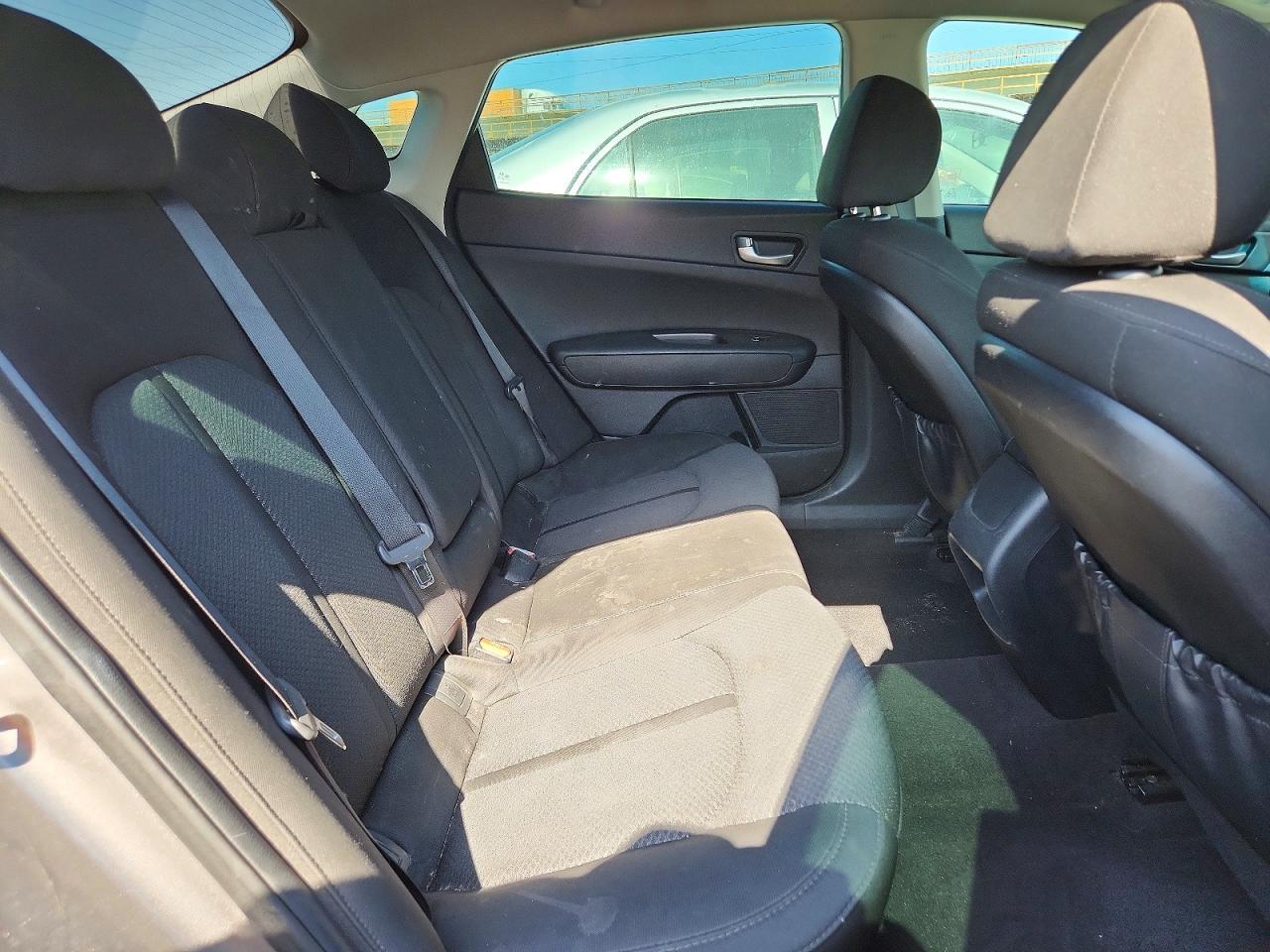 2017 Kia Optima Lx - zdjęcie 10