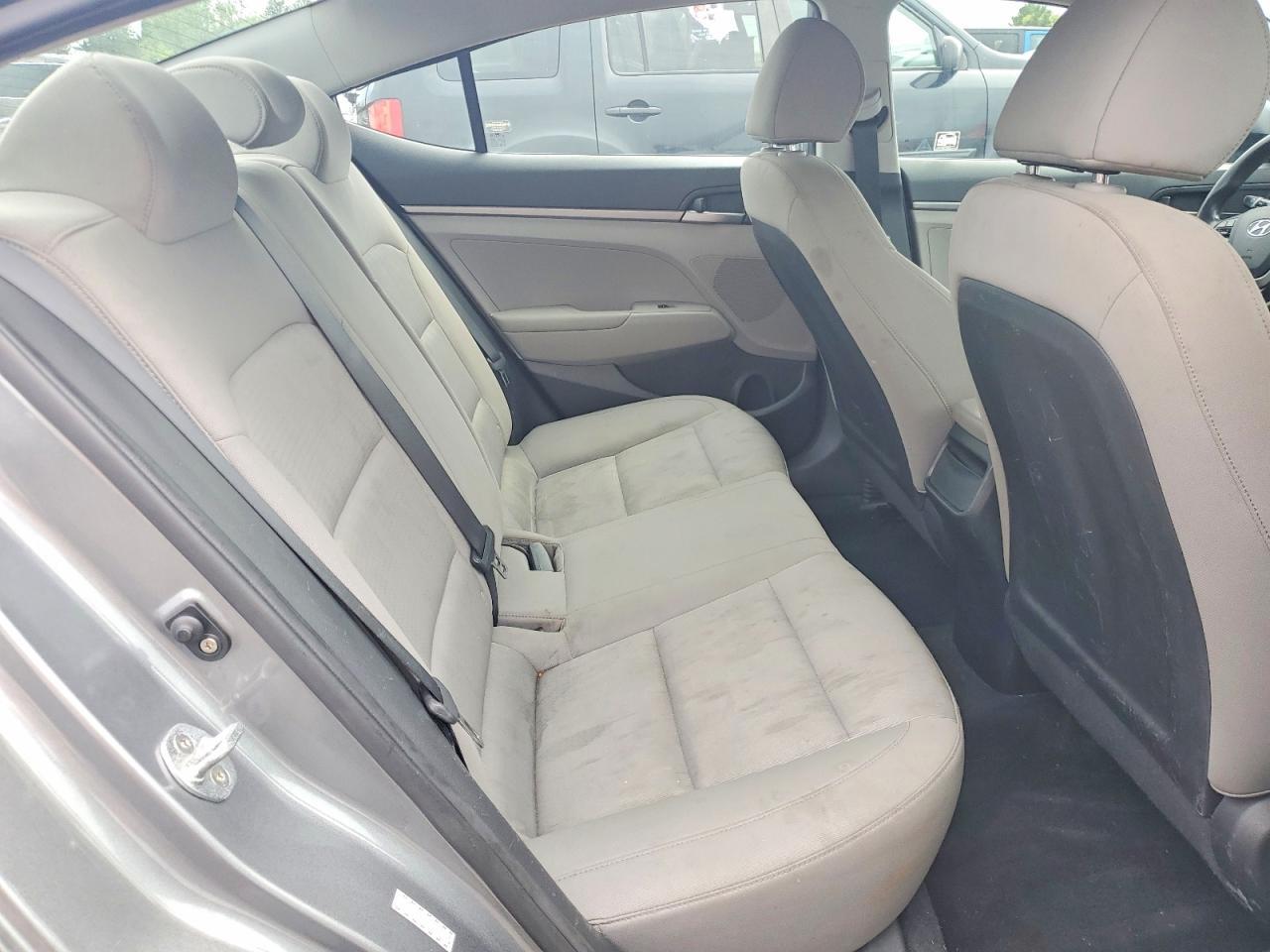 2017 Hyundai Elantra Se - zdjęcie 10