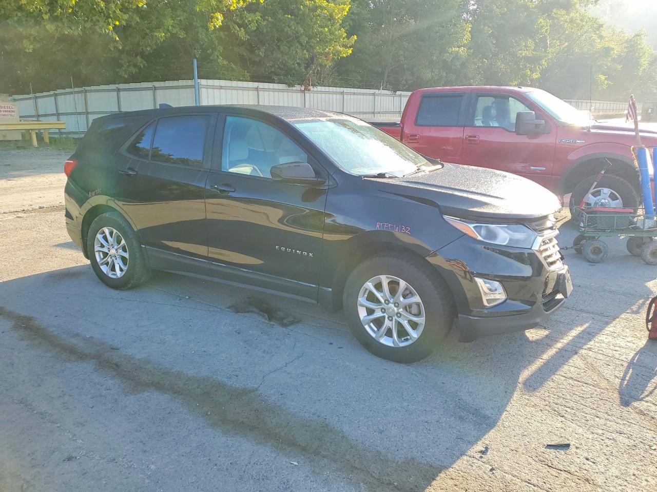 2020 Chevrolet Equinox Ls - zdjęcie 4