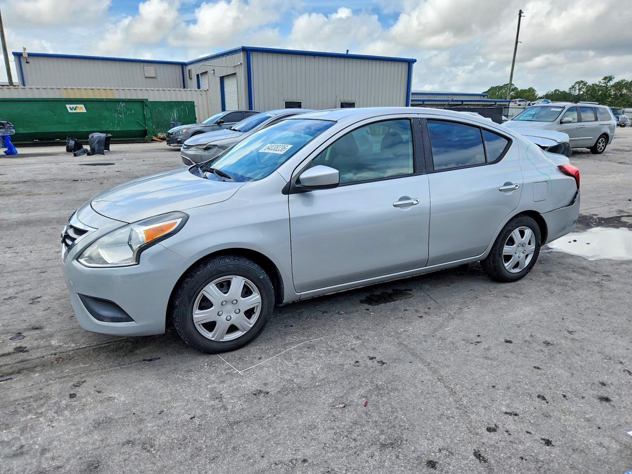 2019 Nissan Versa Sv - zdjęcie główne