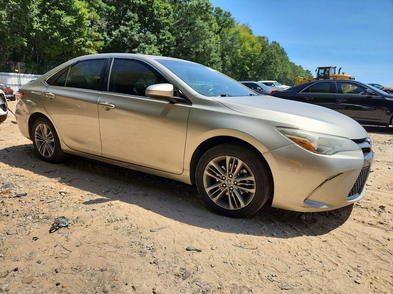 2015 Toyota Camry Se - zdjęcie 4