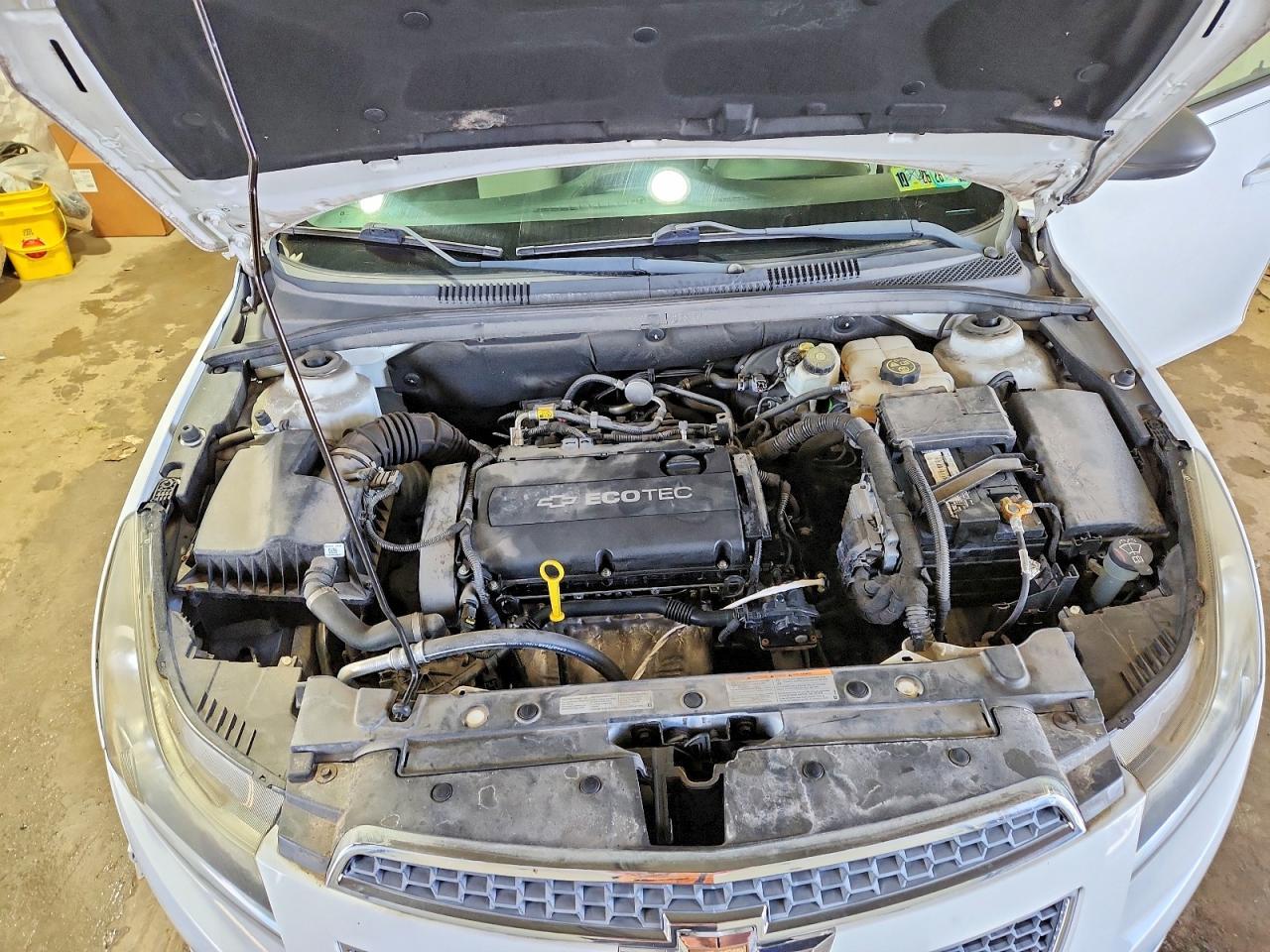 2013 Chevrolet Cruze Ls - zdjęcie 11