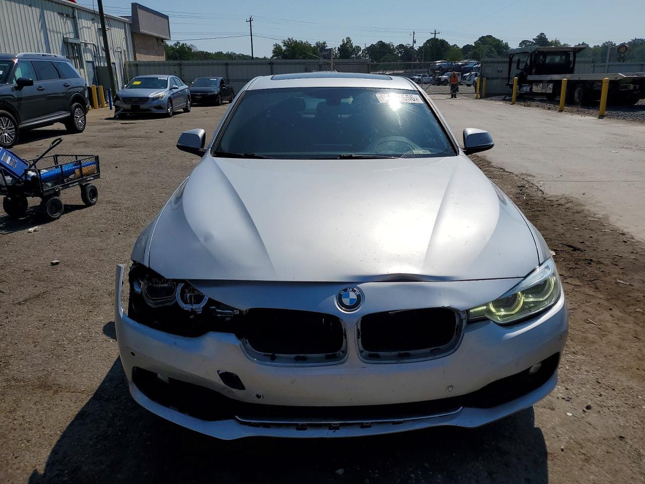 2016 BMW Seria 3 328i - zdjęcie 5