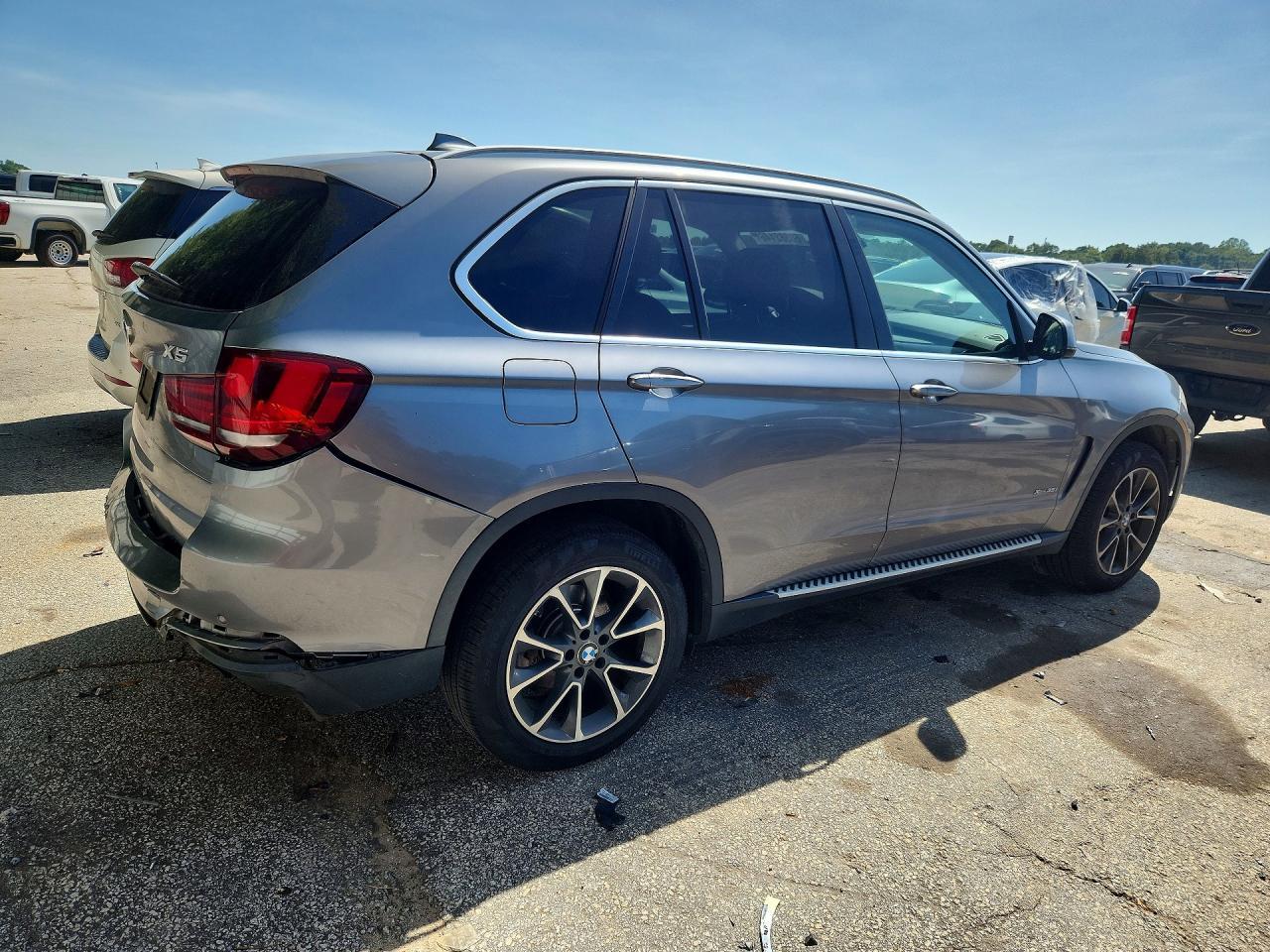 2016 BMW X5 xDrive35I - zdjęcie 3
