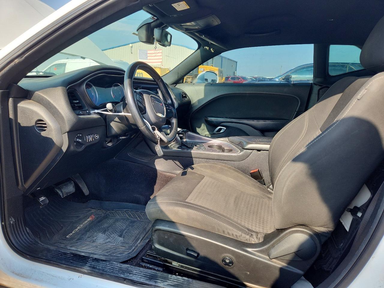 2016 Dodge Challenger Sxt - zdjęcie 7