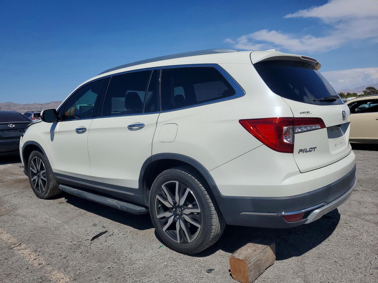 2019 Honda Pilot Touring - zdjęcie 2