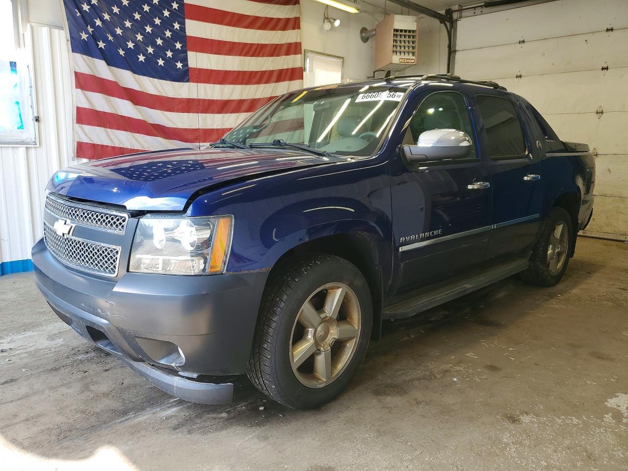 2013 Chevrolet Avalanche Ltz - zdjęcie główne
