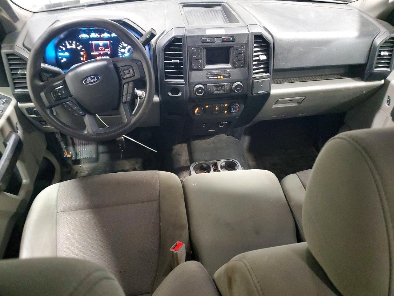 2018 Ford F150 Super Cab - zdjęcie 8