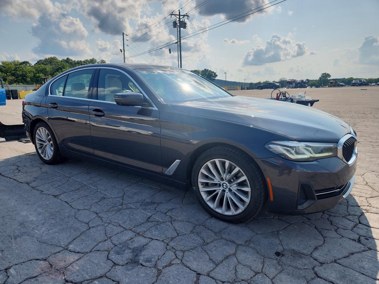 2021 BMW Seria 5 530i - zdjęcie 4