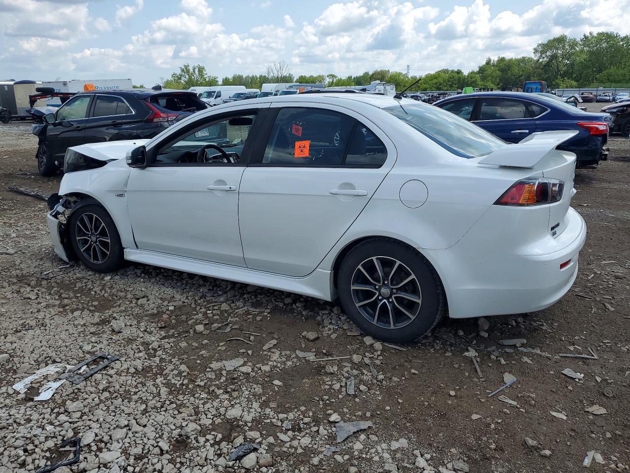 2017 Mitsubishi Lancer Es - zdjęcie 2