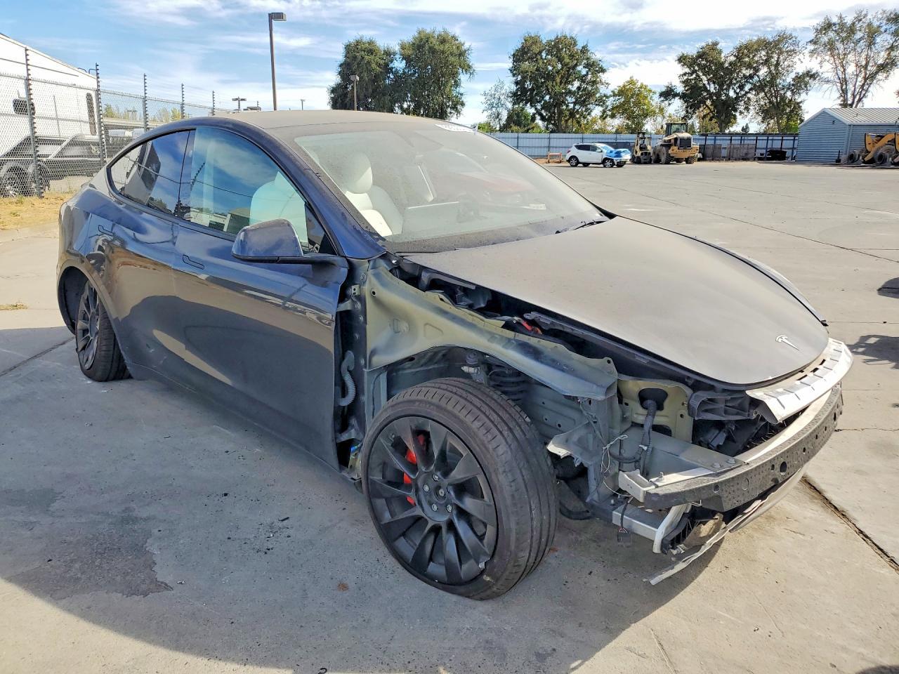 2024 Tesla Model Y - zdjęcie 4
