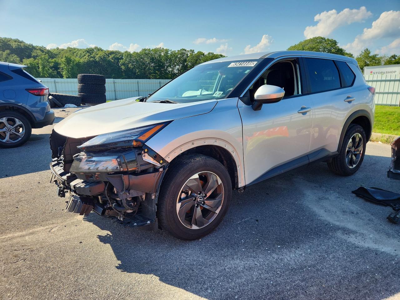 2024 Nissan Rogue Sv - zdjęcie główne