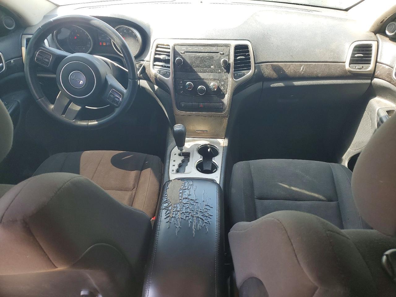 2013 Jeep Grand Cherokee Laredo - zdjęcie 8