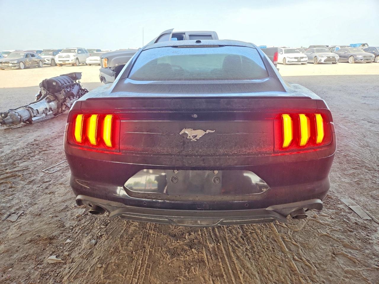 2019 Ford Mustang - zdjęcie 6
