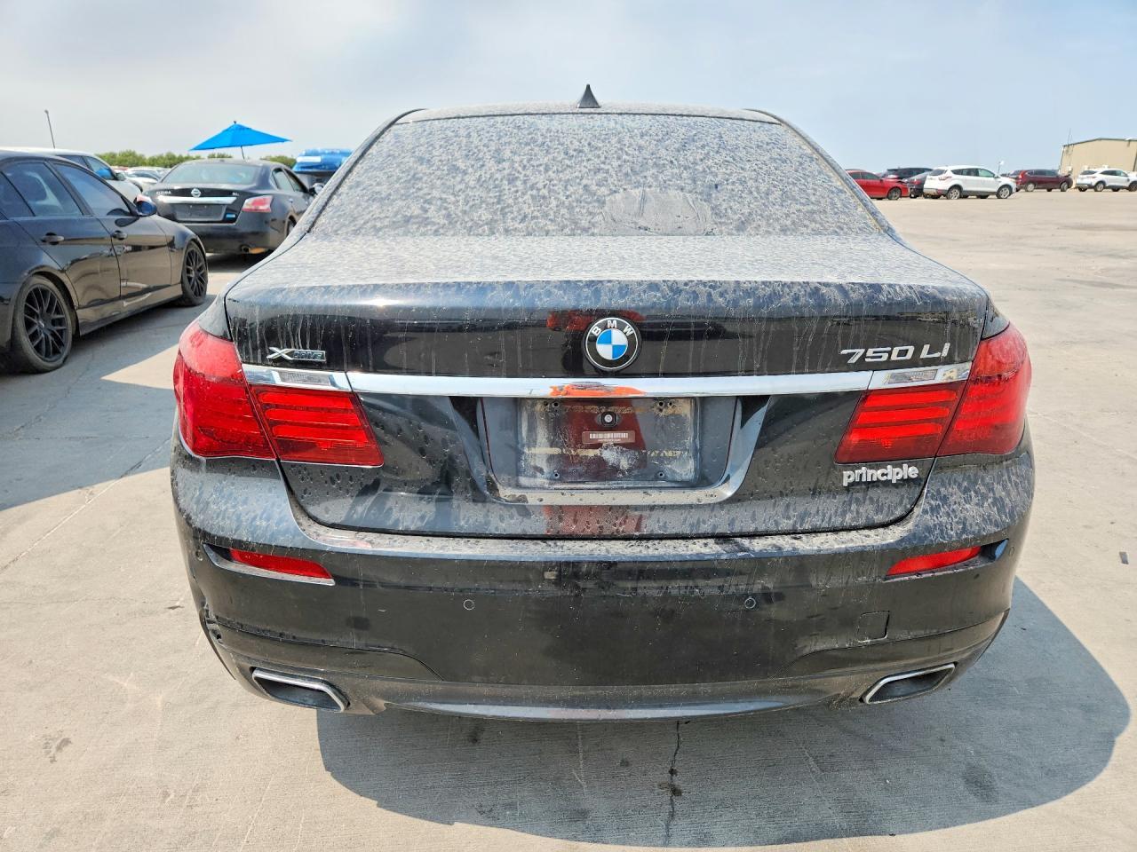 2014 BMW 750 Lxi - zdjęcie 6