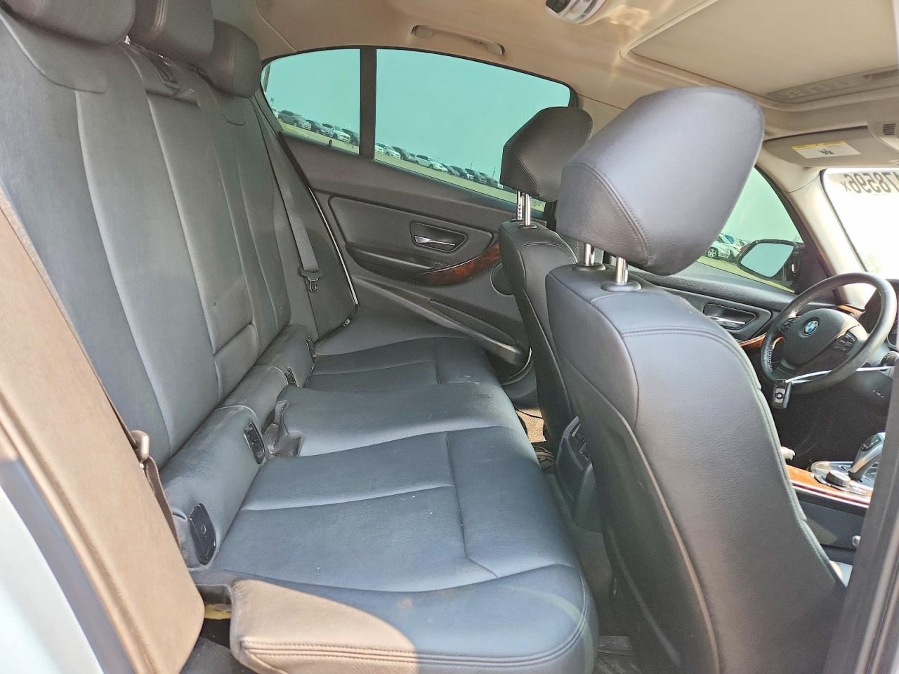 2013 BMW Seria 3 328i - zdjęcie 10