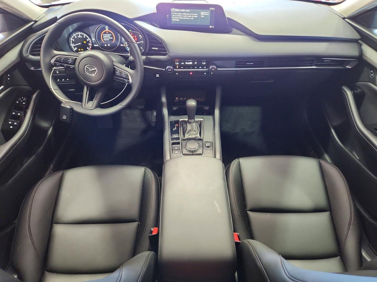 2026 Mazda 3 Preferred - zdjęcie 8