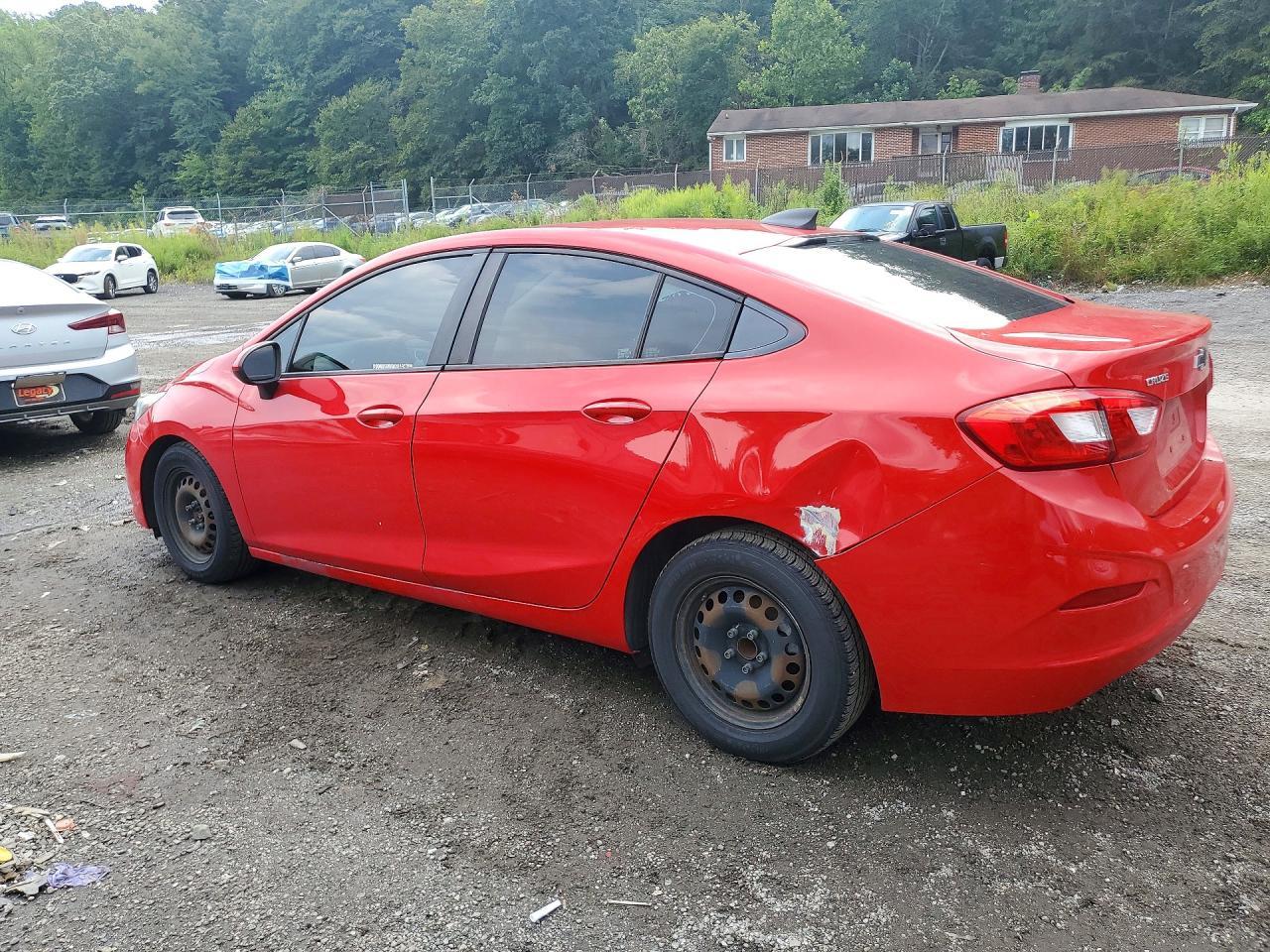 2018 Chevrolet Cruze Ls - zdjęcie 2