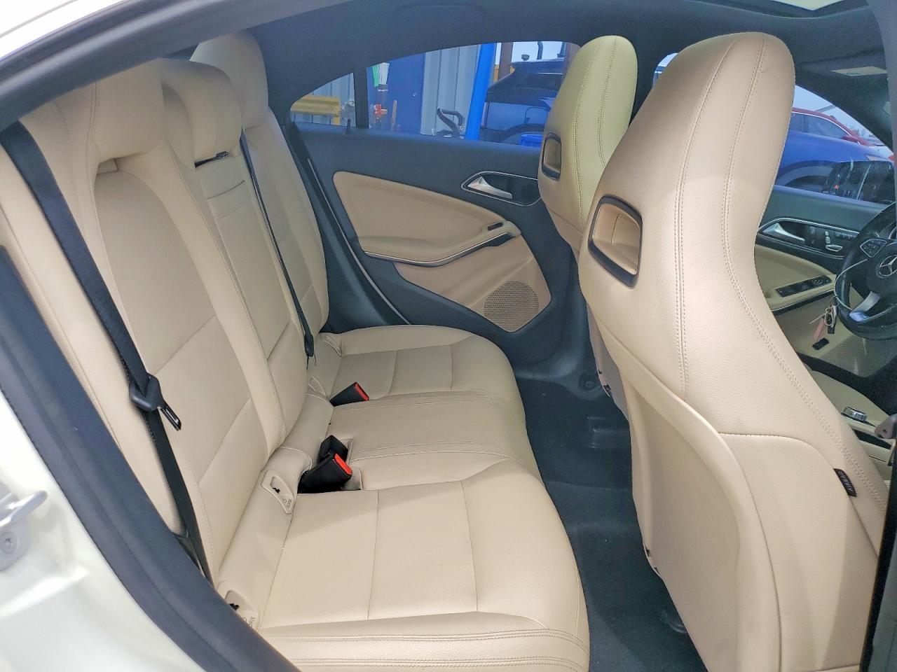 2017 Mercedes-Benz Cla 250 4Matic - zdjęcie 10