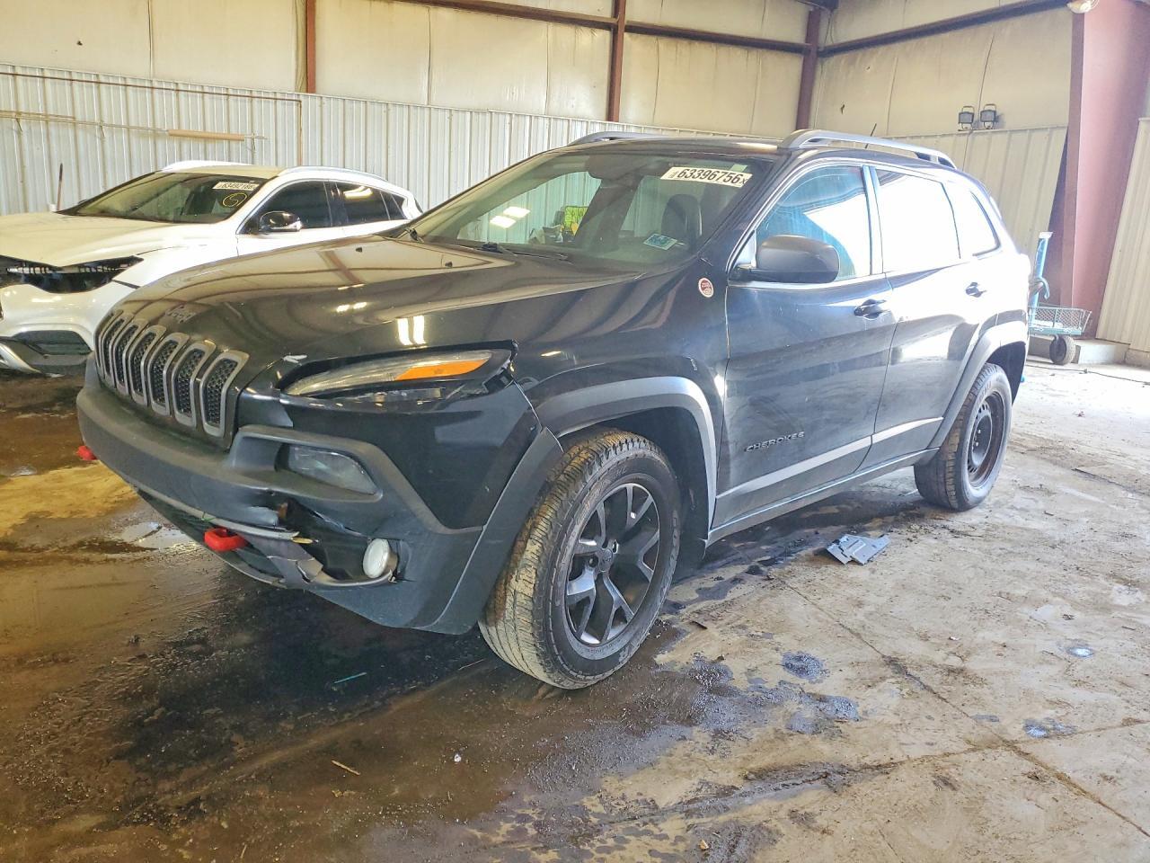 2015 Jeep Cherokee Trailhawk - zdjęcie główne