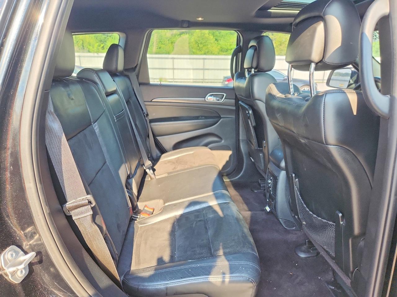 2017 Jeep Grand Cherokee Laredo - zdjęcie 11