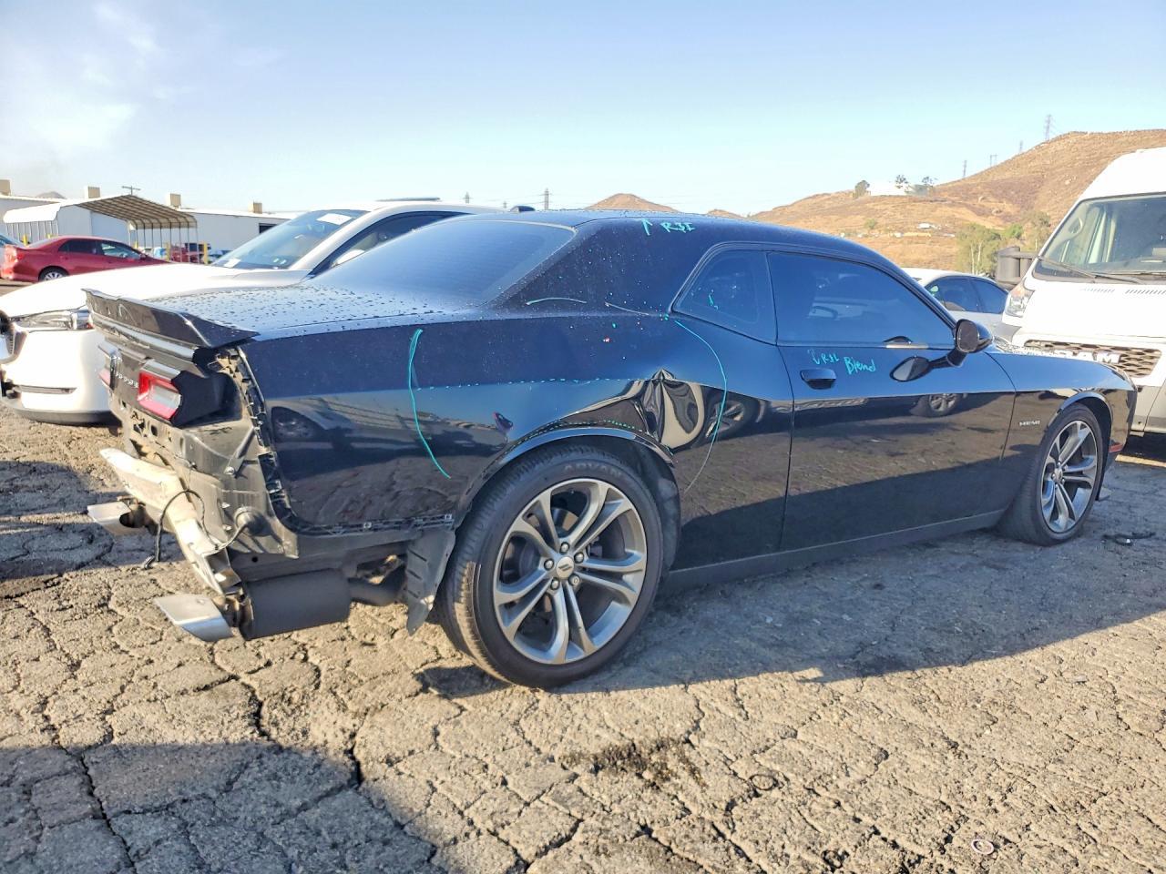 2020 Dodge Challenger R/T - zdjęcie 3