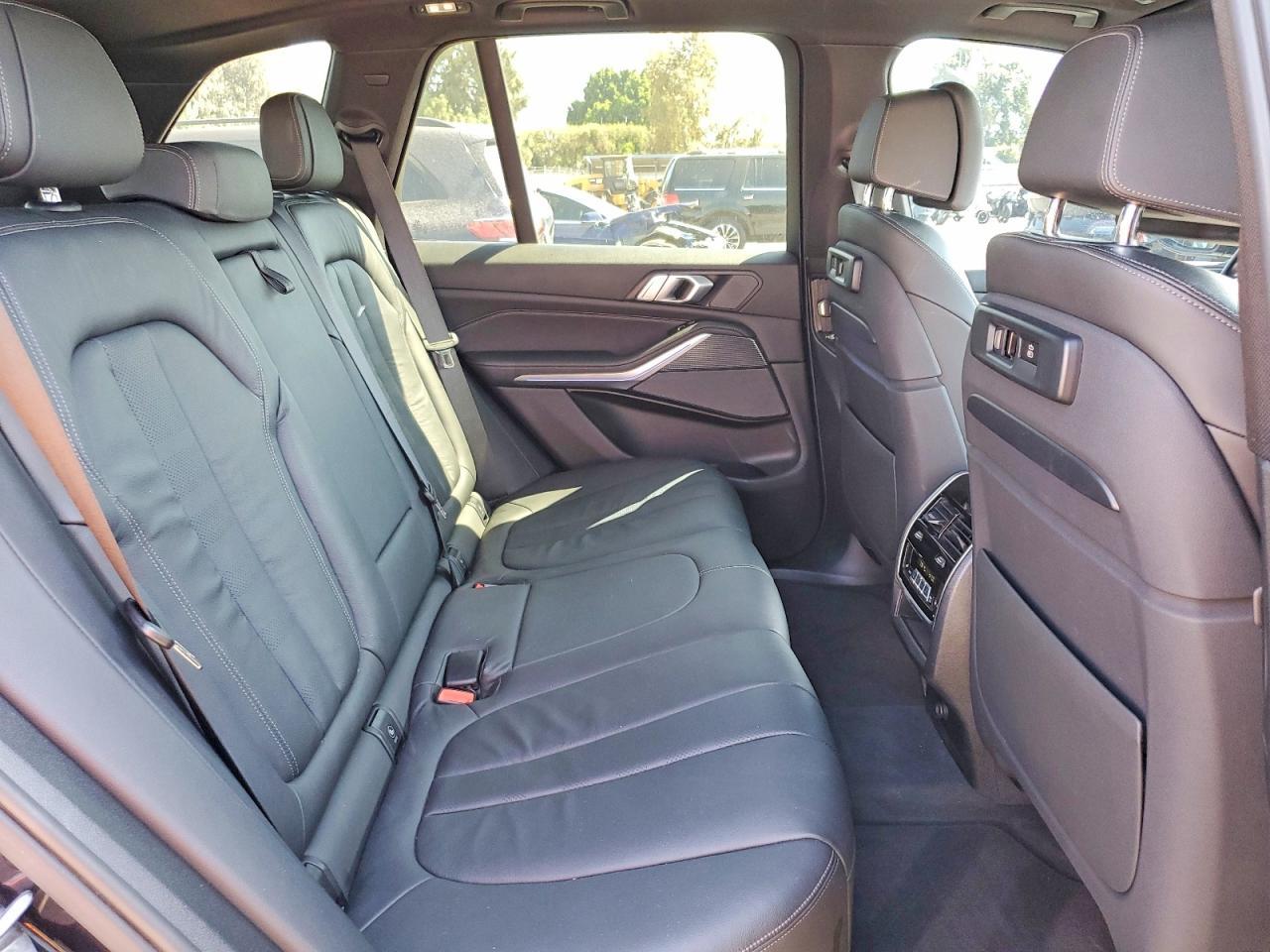 2019 BMW X5 xDrive50I - zdjęcie 11