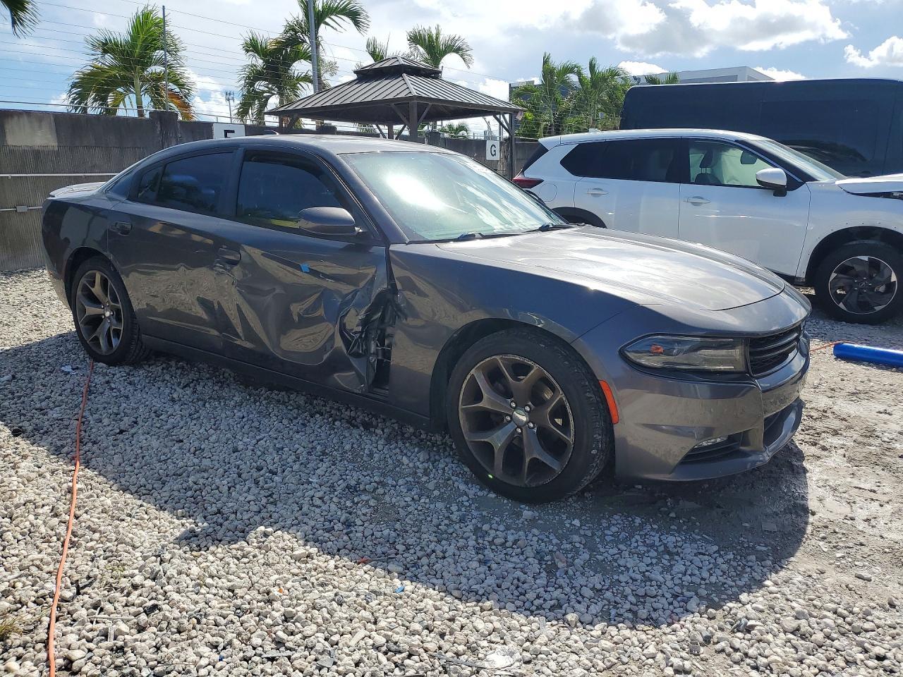 2016 Dodge Charger Sxt - zdjęcie 4