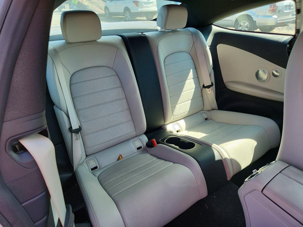 2018 Mercedes-Benz C 300 - zdjęcie 10