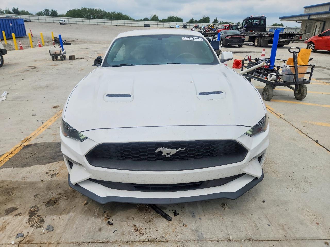 2020 Ford Mustang - zdjęcie 5