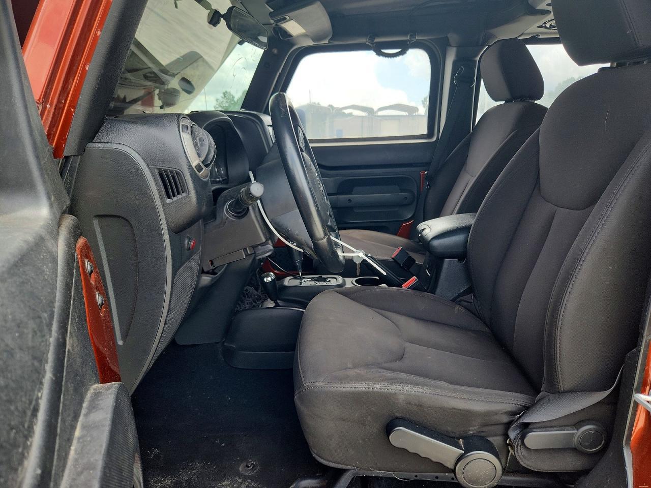 2014 Jeep Wrangler Unlimited Sport - zdjęcie 7