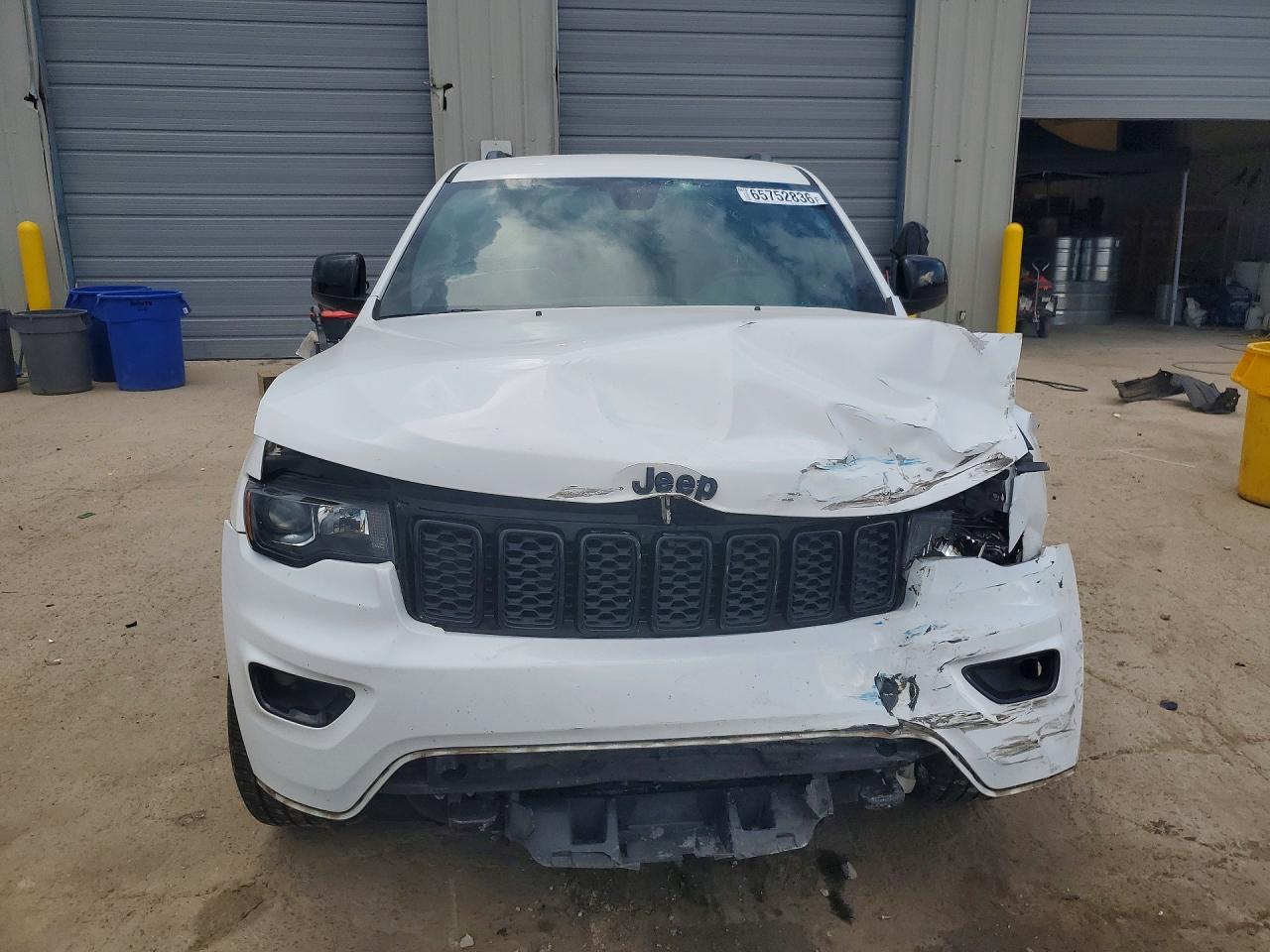 2019 Jeep Grand Cherokee Laredo - zdjęcie 5