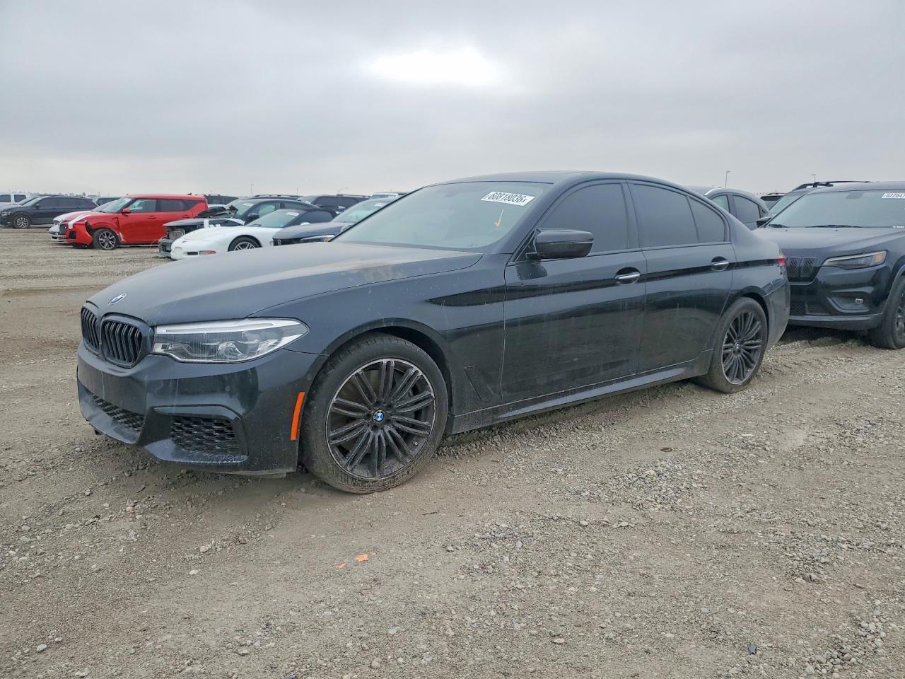 2018 BMW Seria 5 M550i - zdjęcie główne