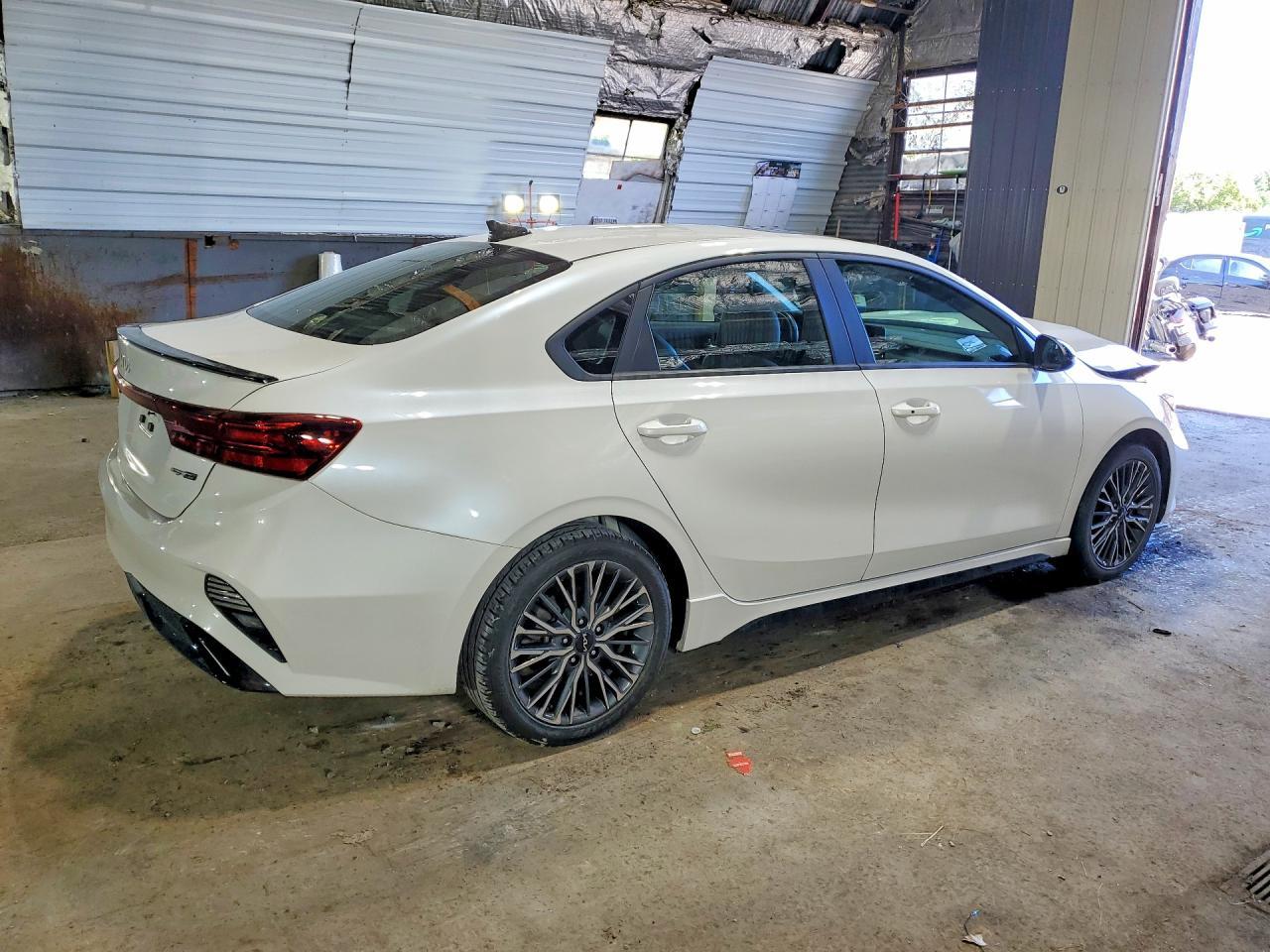 2023 Kia Forte Gt Line - zdjęcie 3