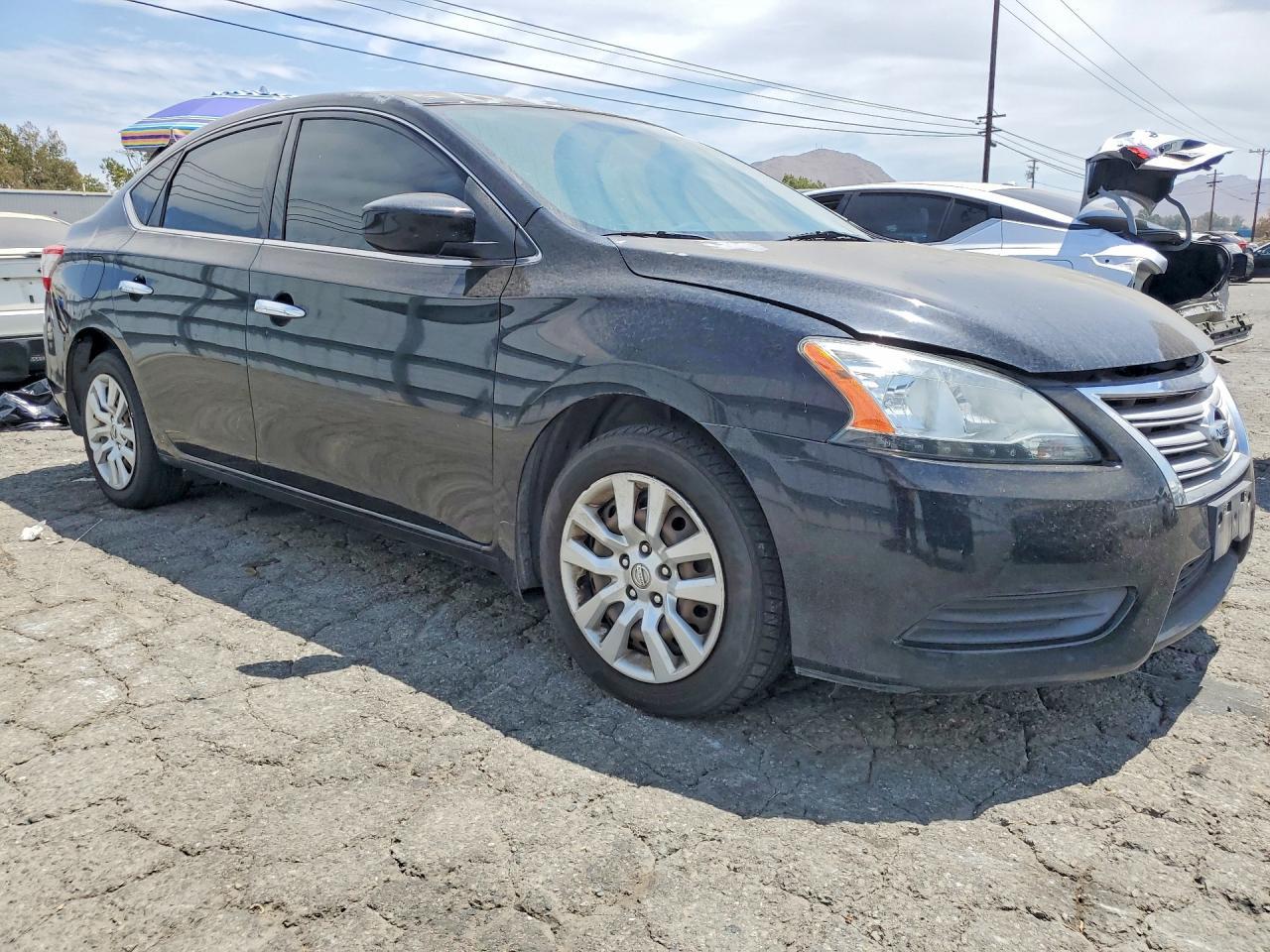2015 Nissan Sentra S - zdjęcie 4