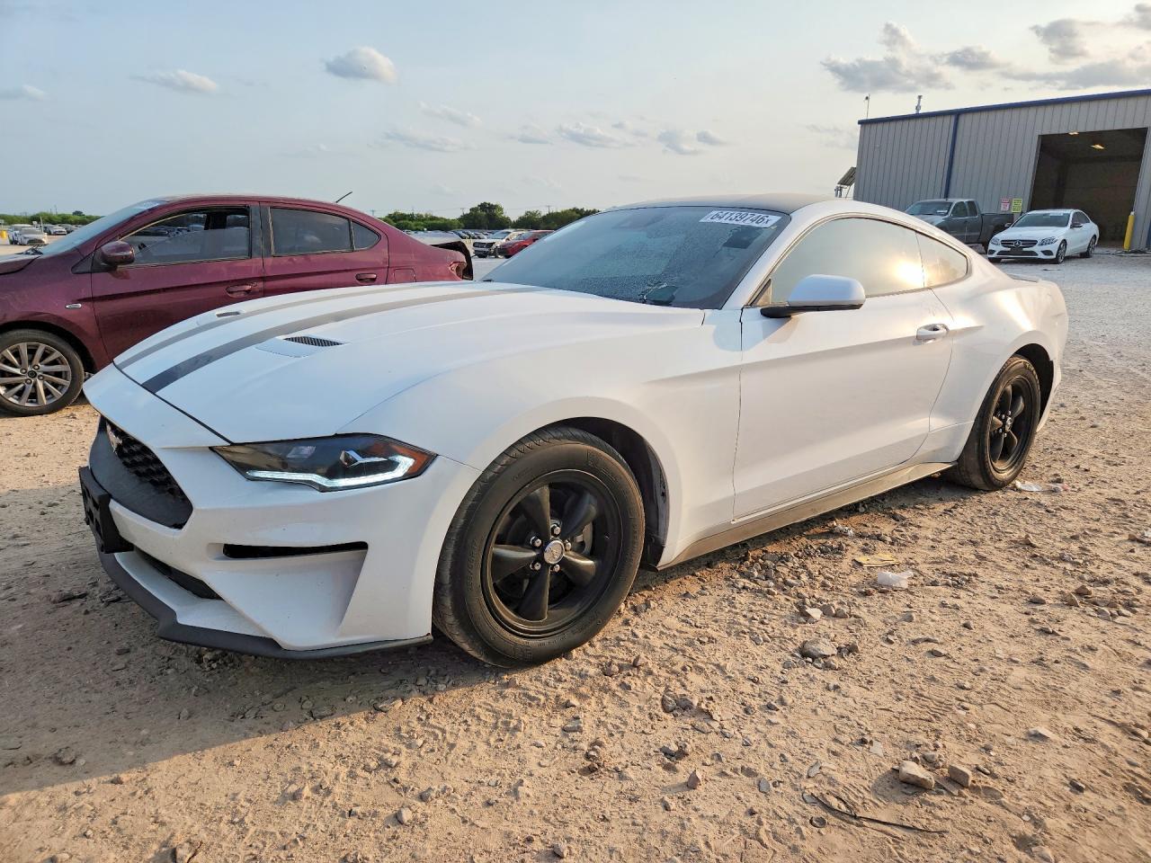 2020 Ford Mustang - zdjęcie główne