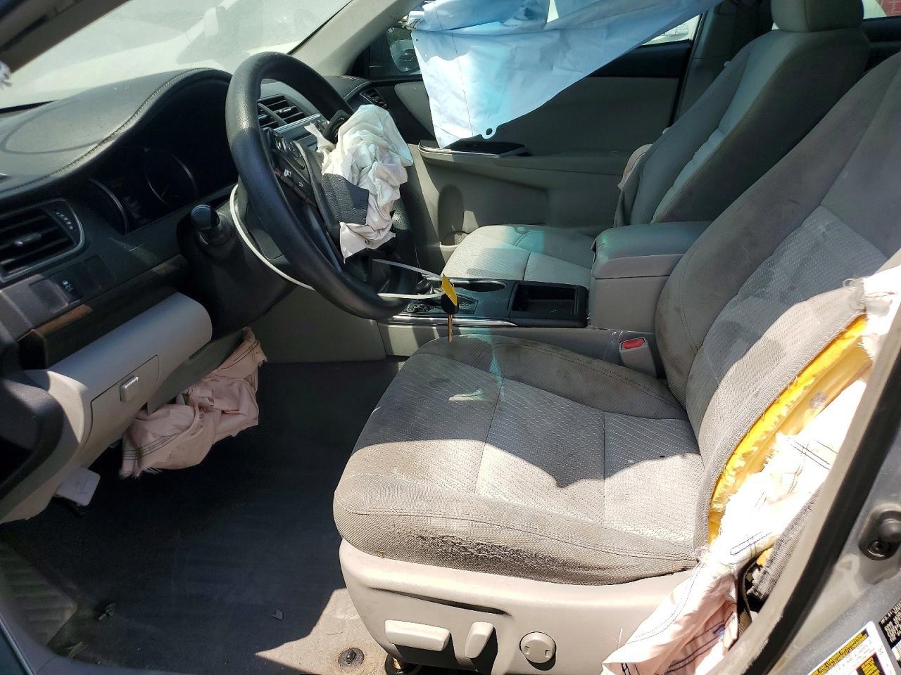 2016 Toyota Camry Le - zdjęcie 7