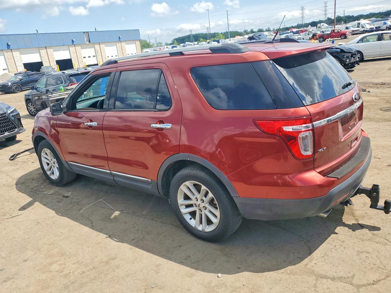 2014 Ford Explorer Xlt - zdjęcie 2