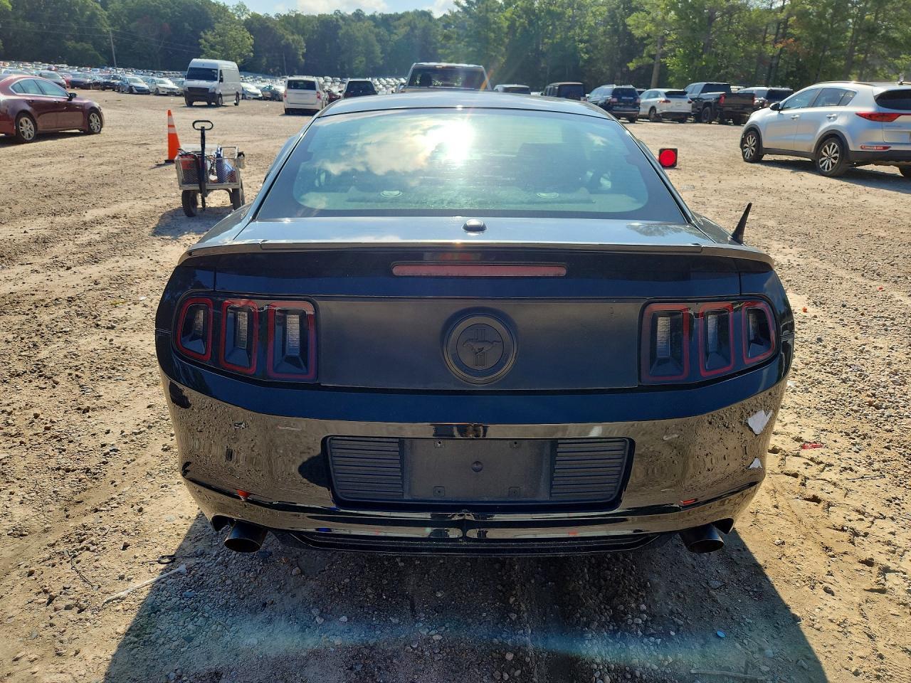 2014 Ford Mustang - zdjęcie 6