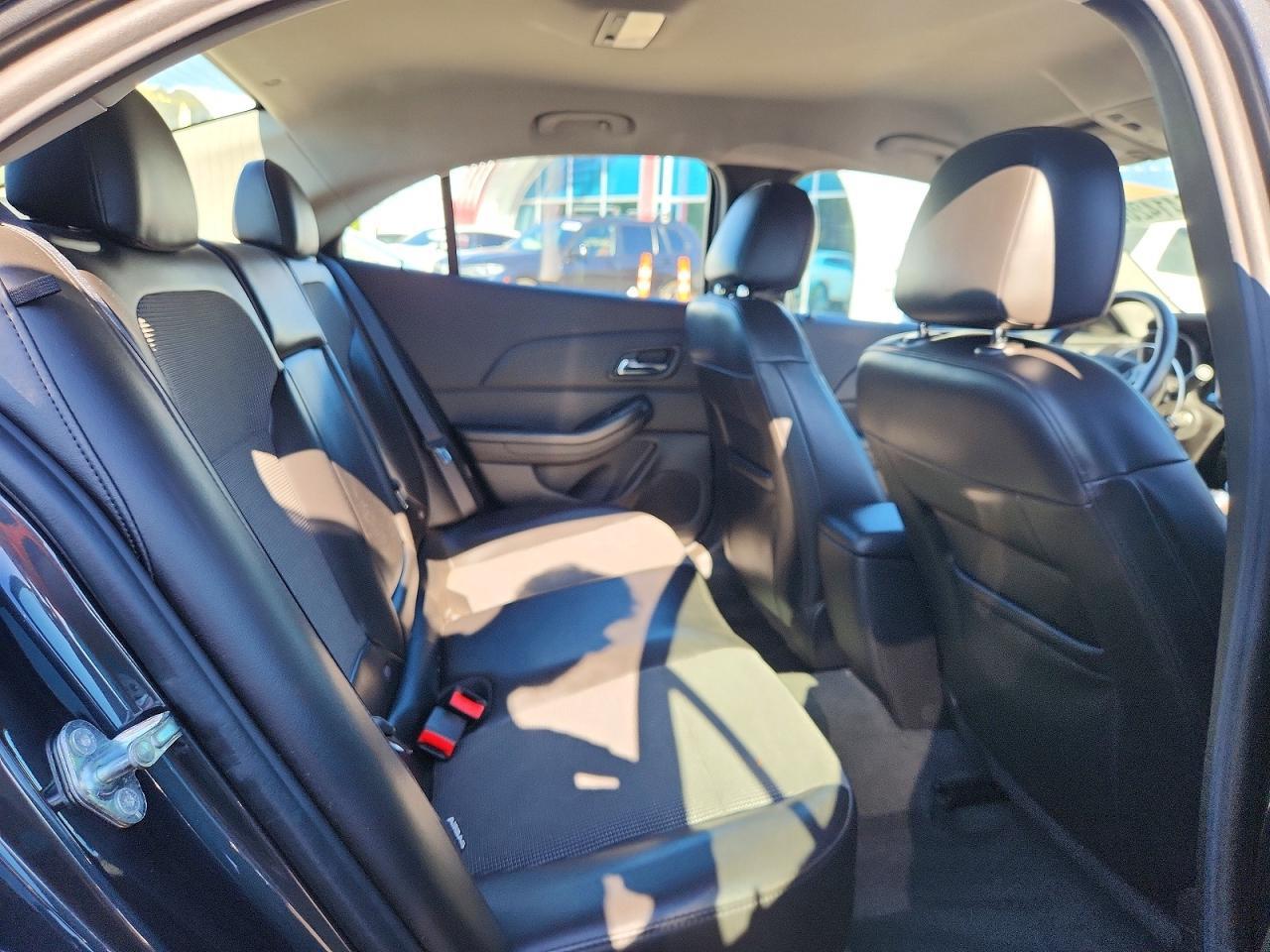 2015 Chevrolet Malibu 2Lt - zdjęcie 10