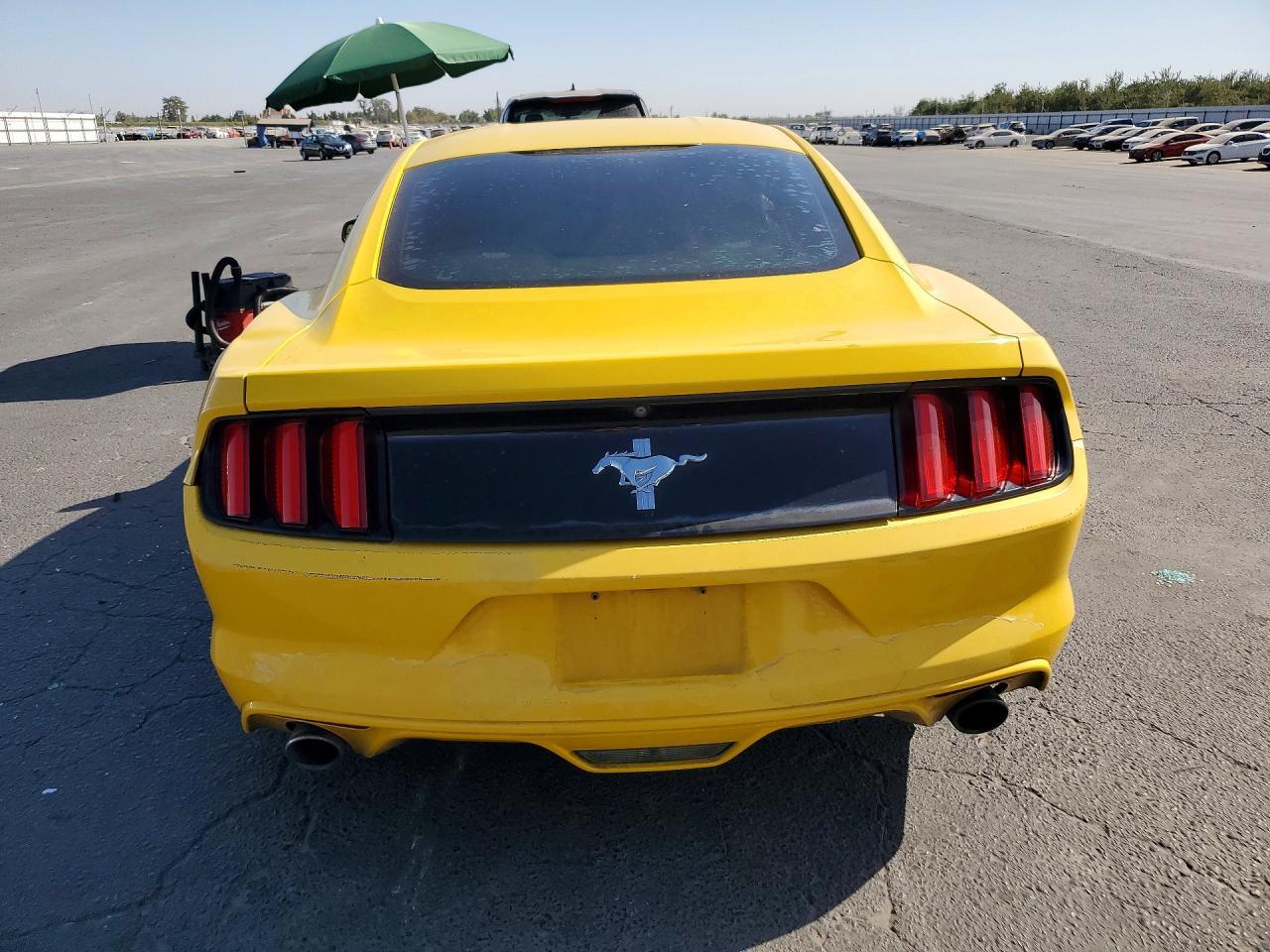 2016 Ford Mustang - zdjęcie 6