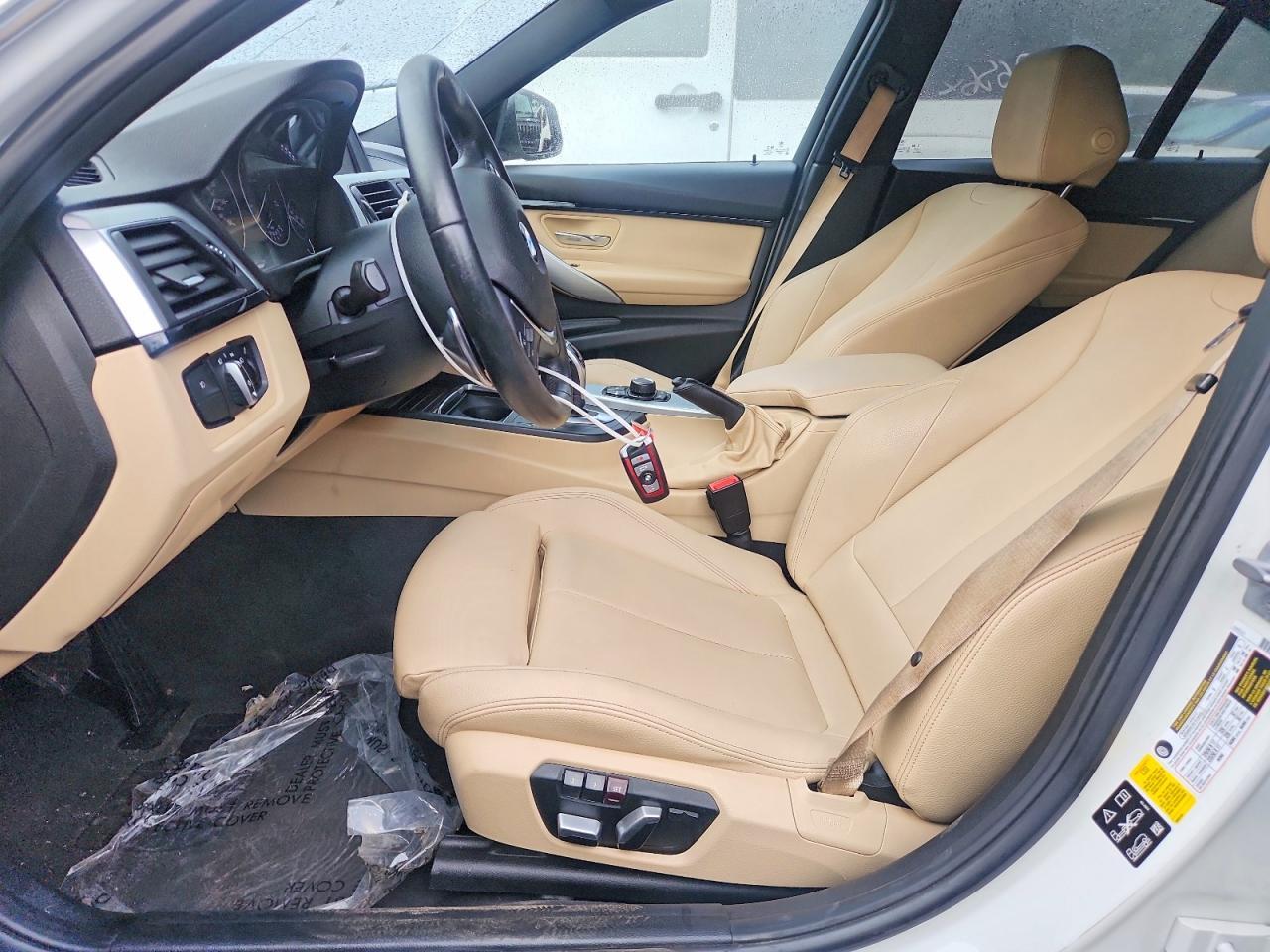 2018 BMW 330 Xi - zdjęcie 7