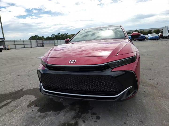 2024 Toyota Crown Limited - zdjęcie 13