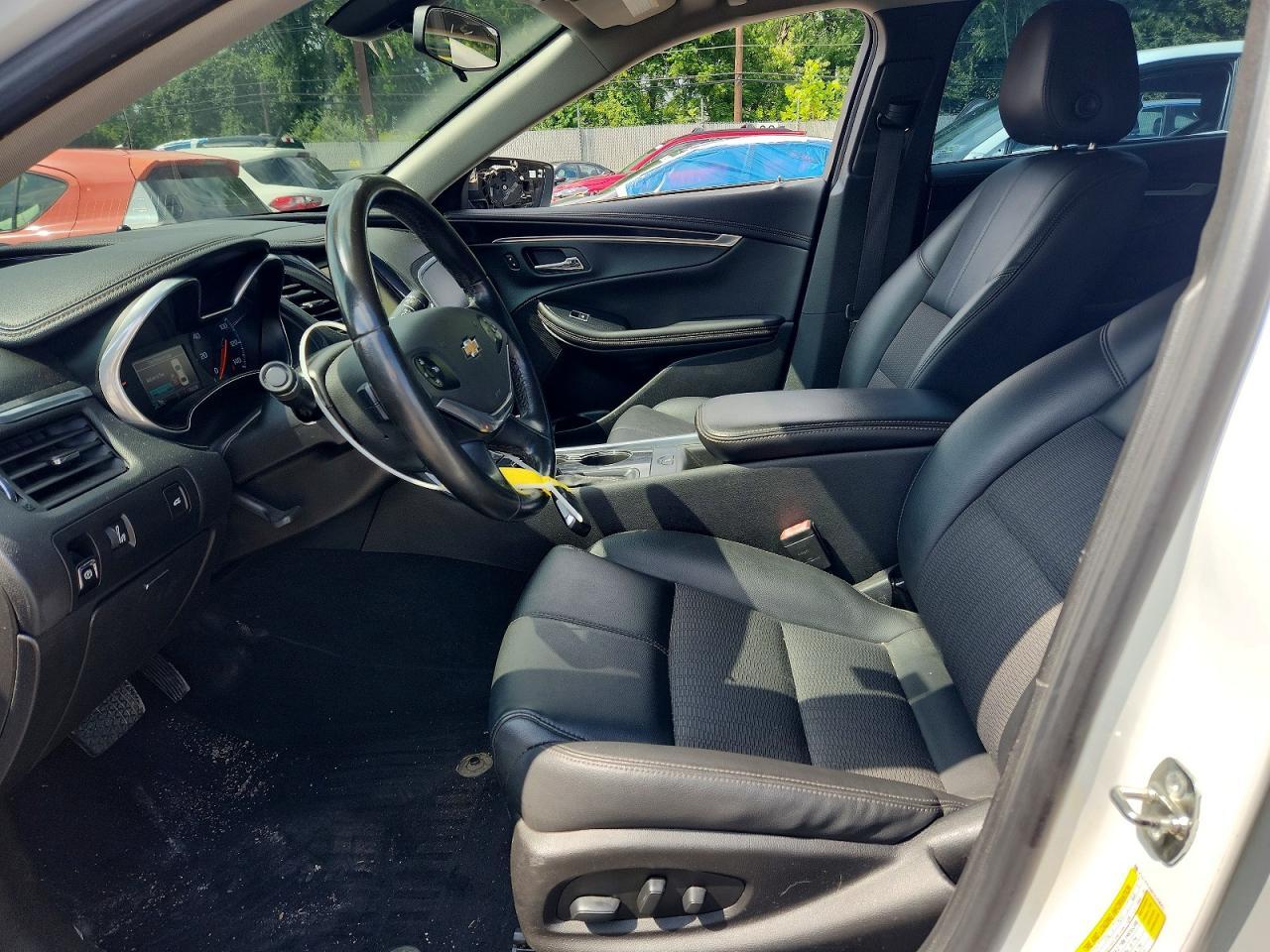 2019 Chevrolet Impala Lt - zdjęcie 7