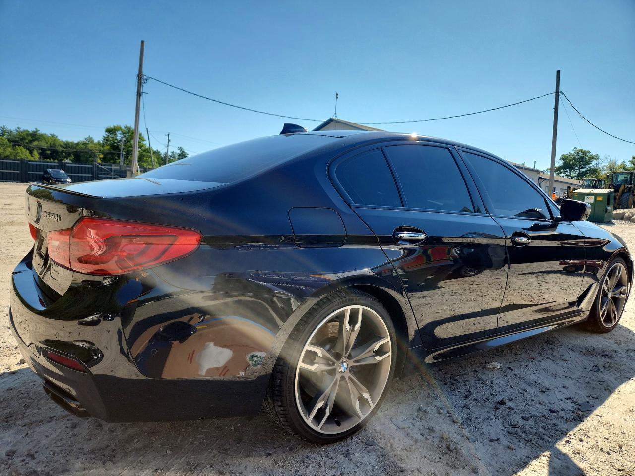 2018 BMW Seria 5 M550i - zdjęcie 3
