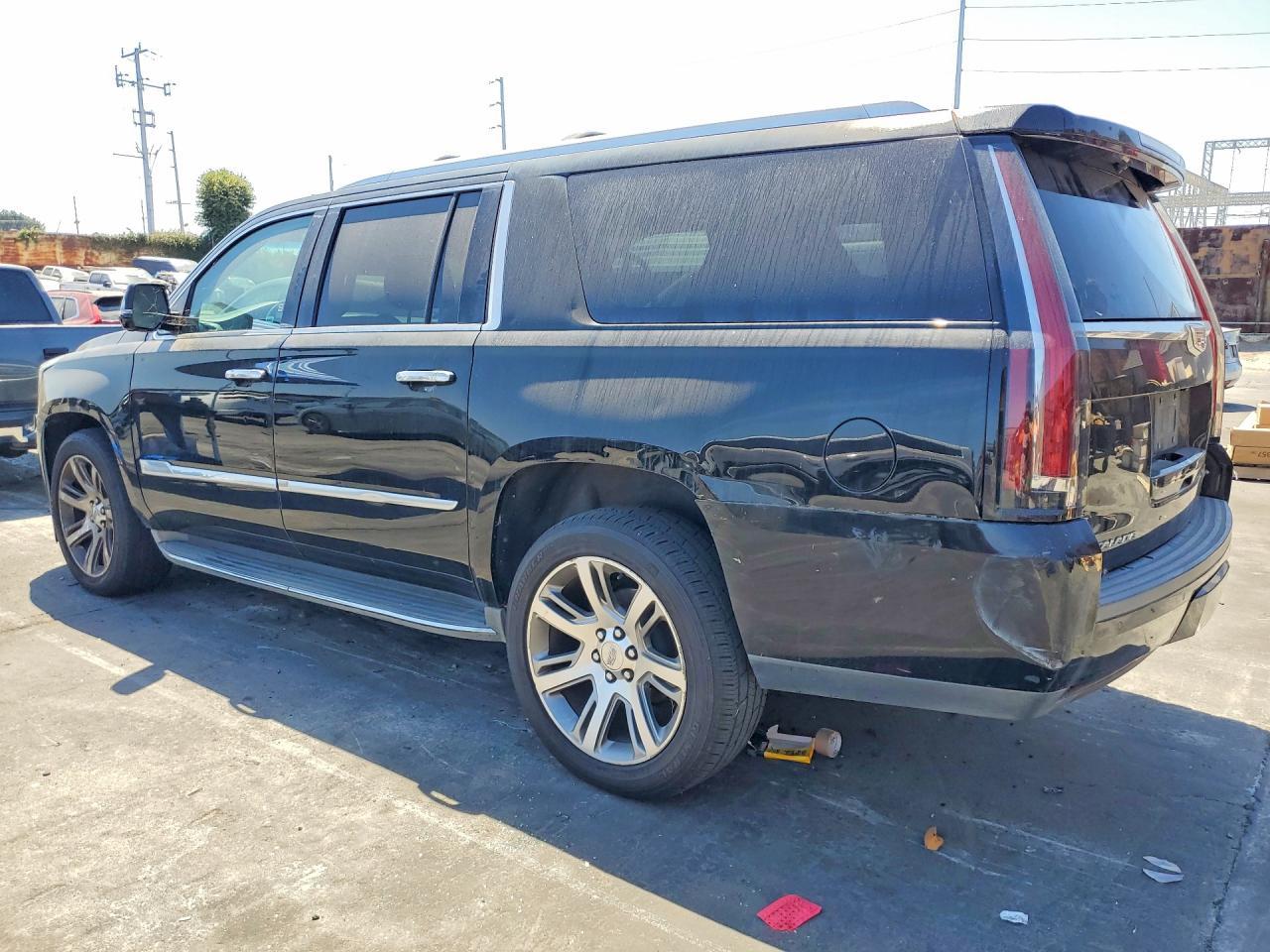 2016 Cadillac Escalade Esv Luxury - zdjęcie 2